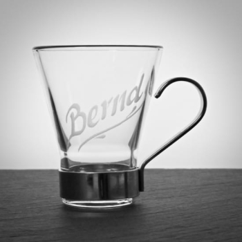 Espressotasse aus Glas mit Gravur